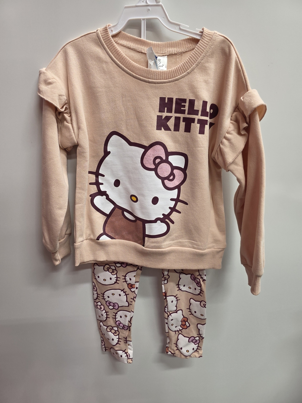 Hello Kitty Girls' Pink Peach Pajama Set